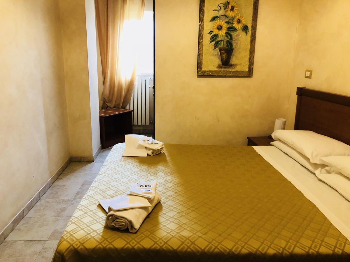 Hotel Casarola - Trigoria Castel di Decima Exteriör bild